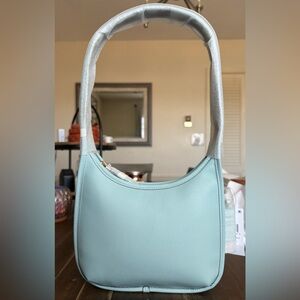 Coach Curve Zip in Light Blue NWT
